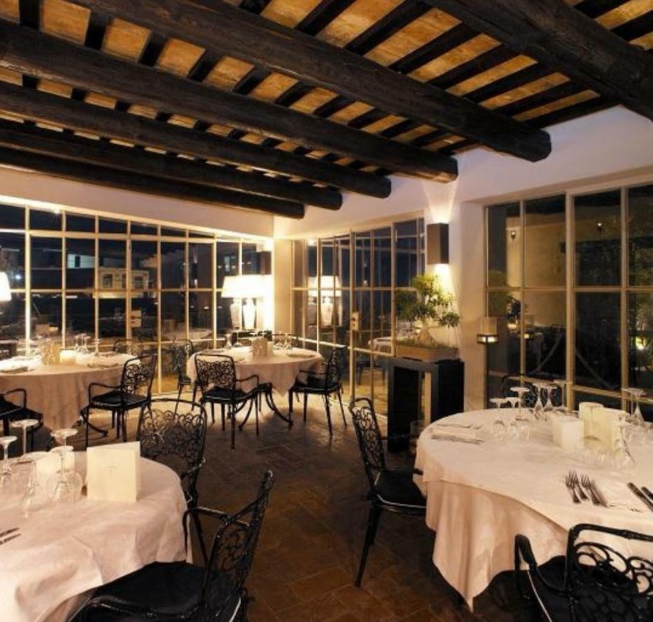 Castello Di Albereto Hotel Trarivi Exterior foto