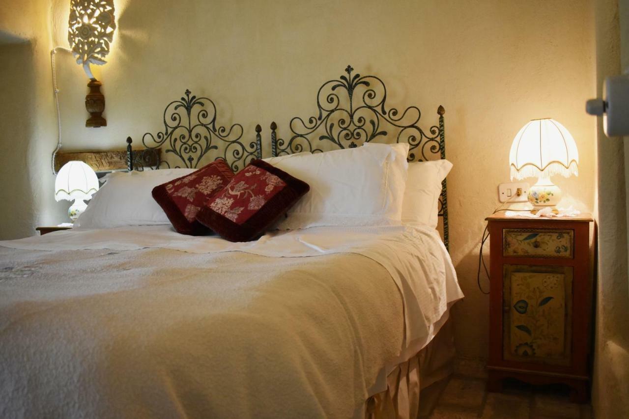 Castello Di Albereto Hotel Trarivi Exterior foto
