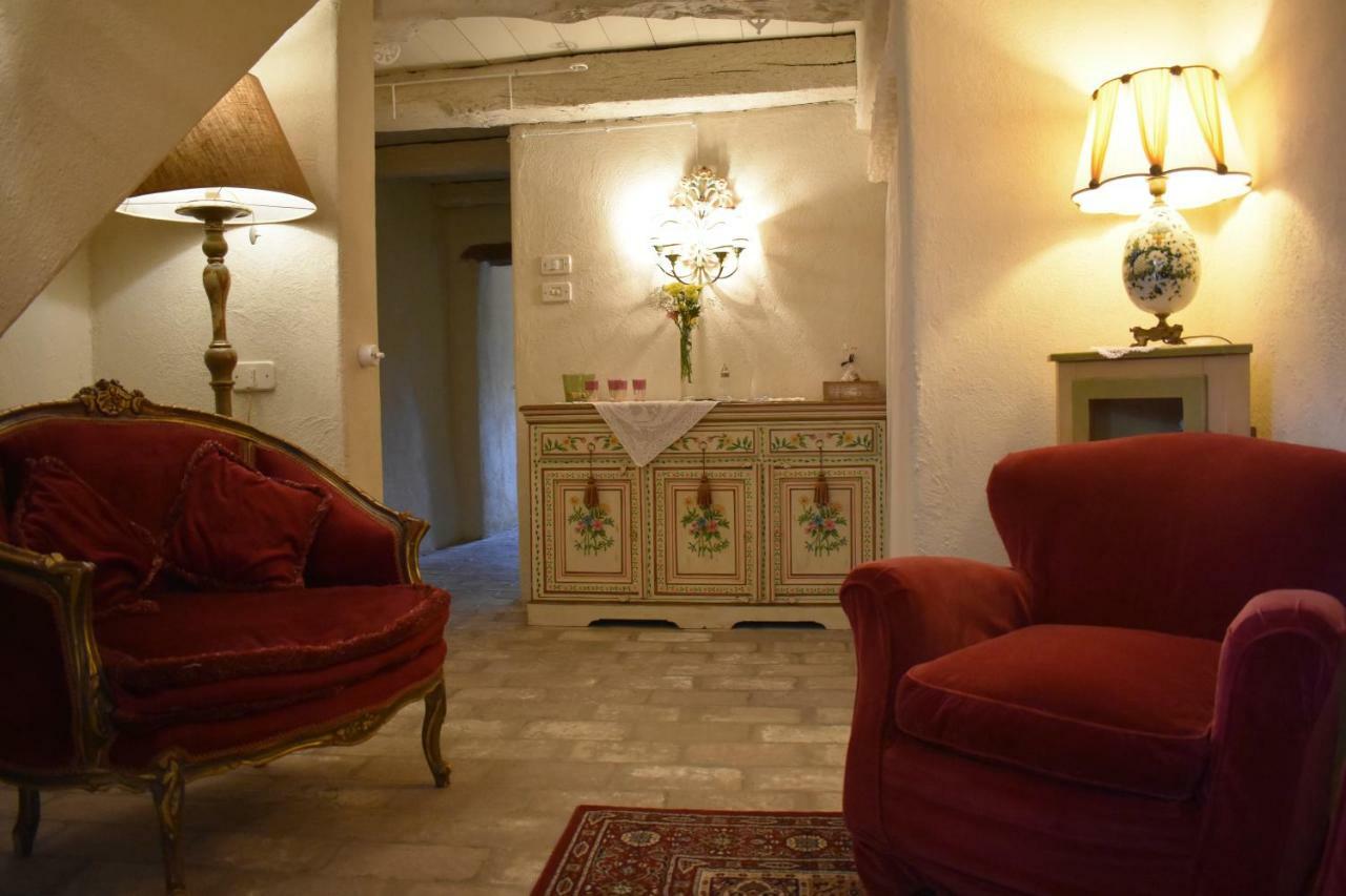 Castello Di Albereto Hotel Trarivi Exterior foto